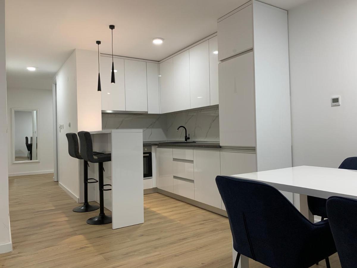 Central Аpartment Foca With Garage Bagian luar foto