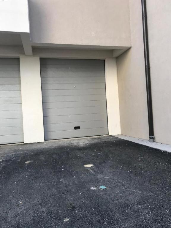 Central Аpartment Foca With Garage Bagian luar foto